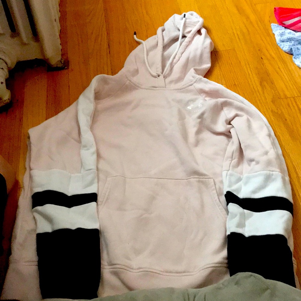 Under amour sweatshirt